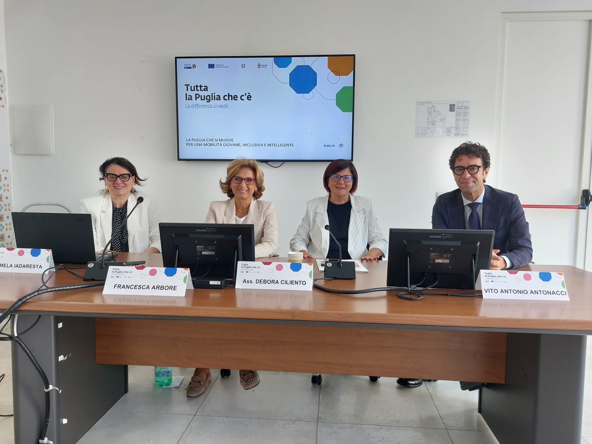 Galleria Fiera del Levante 2025. Trasporti, la Puglia che si muove è giovane, inclusiva e intelligente - Diapositiva 2 di 4