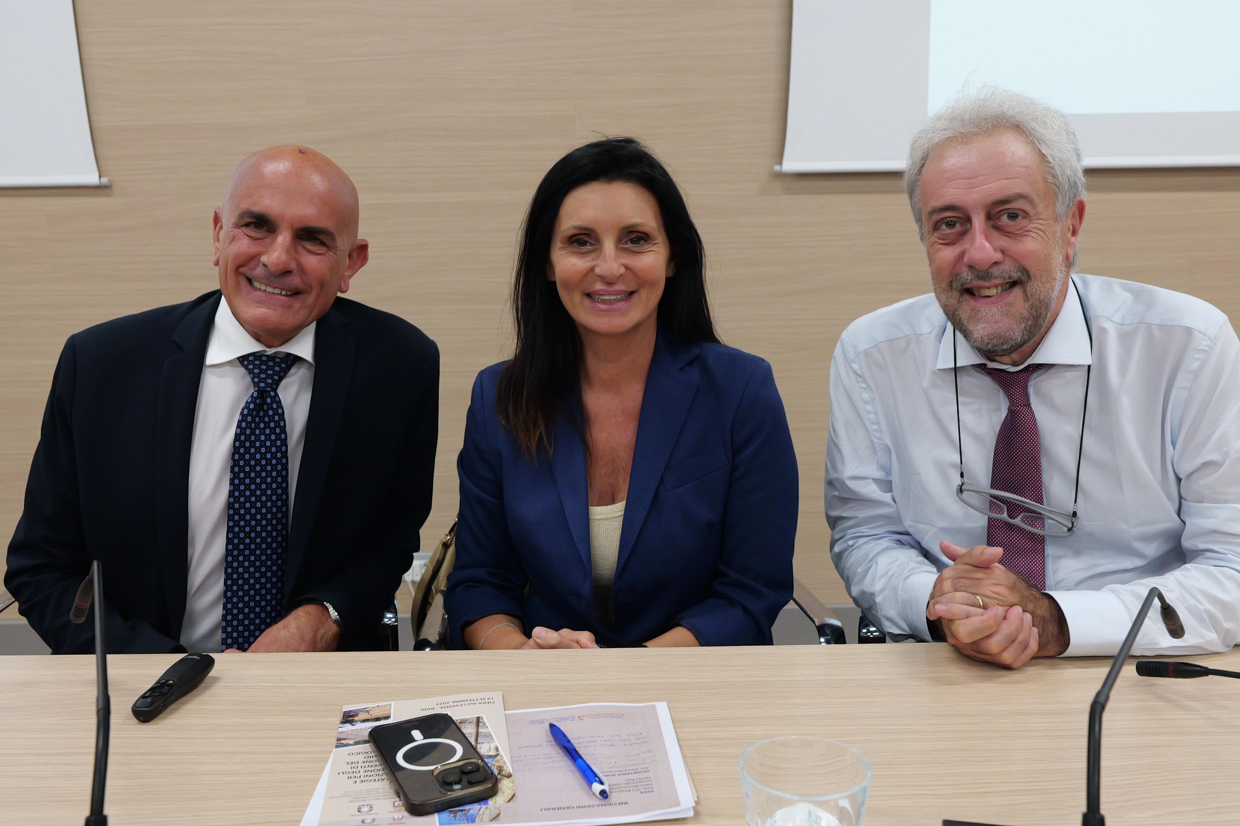 Galleria Strategie e soluzioni per l'attuazione degli interventi di mitigazione del rischio idrogeologico, confronto tra i soggetti attuatori dei Commissari di Governo e il MASE - Diapositiva 3 di 10