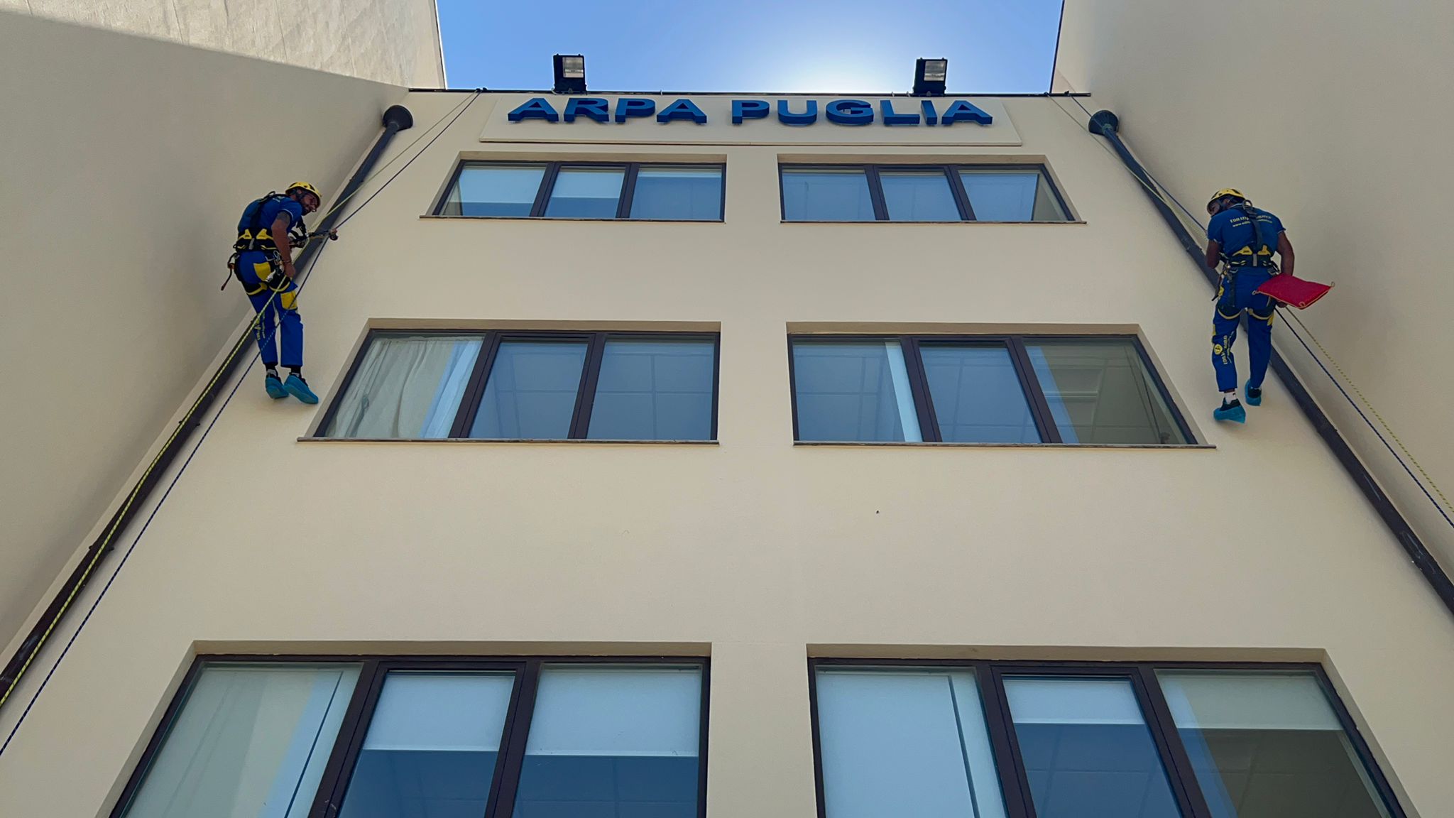 Galleria Inaugurata la nuova sede del Dipartimento provinciale di Bari di Arpa Puglia nel Parco Scientifico e tecnologico di Tecnopolis a Valenzano (Ba) - Diapositiva 9 di 9