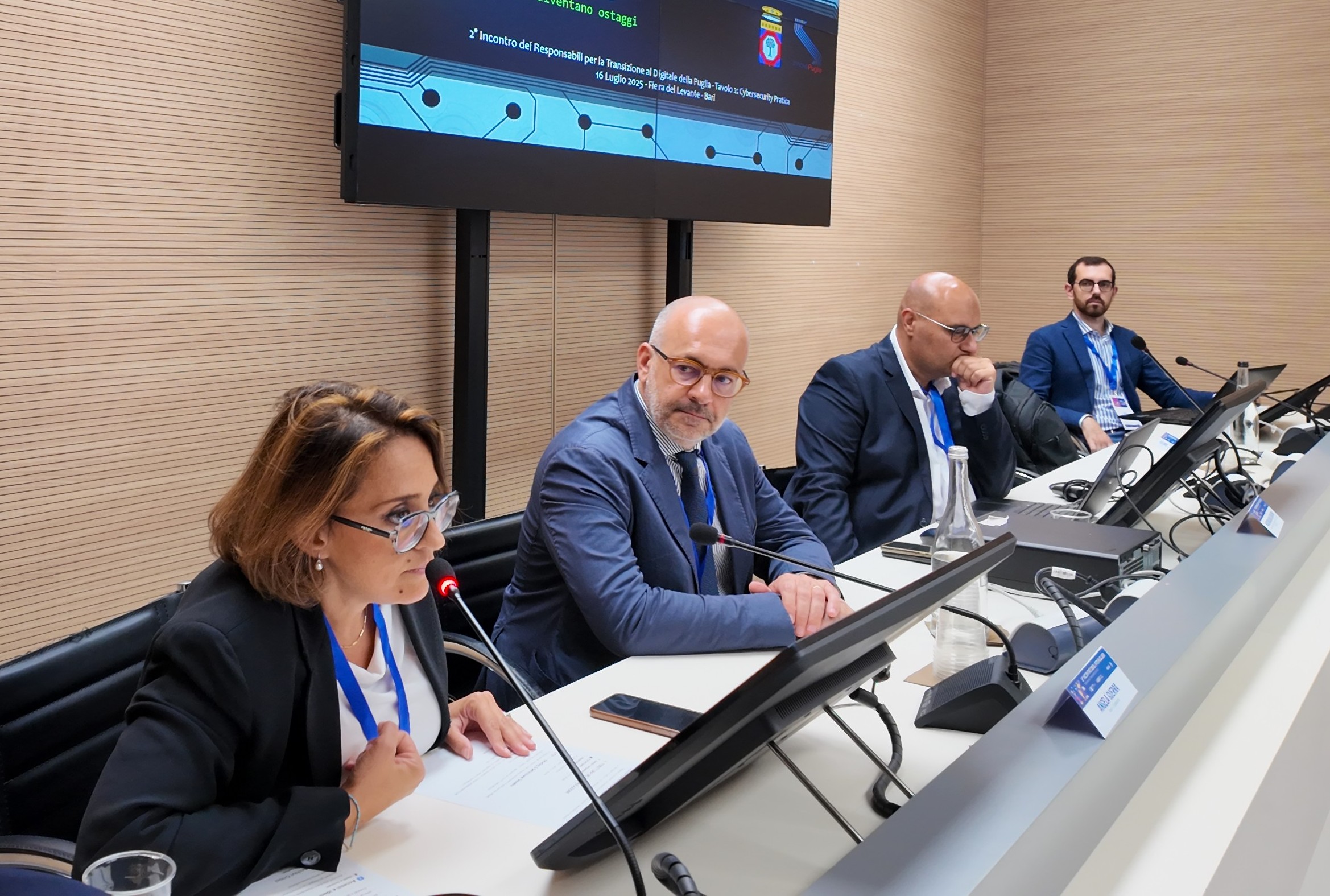 Galleria Secondo incontro della Rete degli RTD pugliesi: confronto, strategie e innovazione nella transizione digitale. Avvio della nuova Rete tra RTD di Regione, Città Metropolitana, Province e Comuni. - Diapositiva 12 di 16