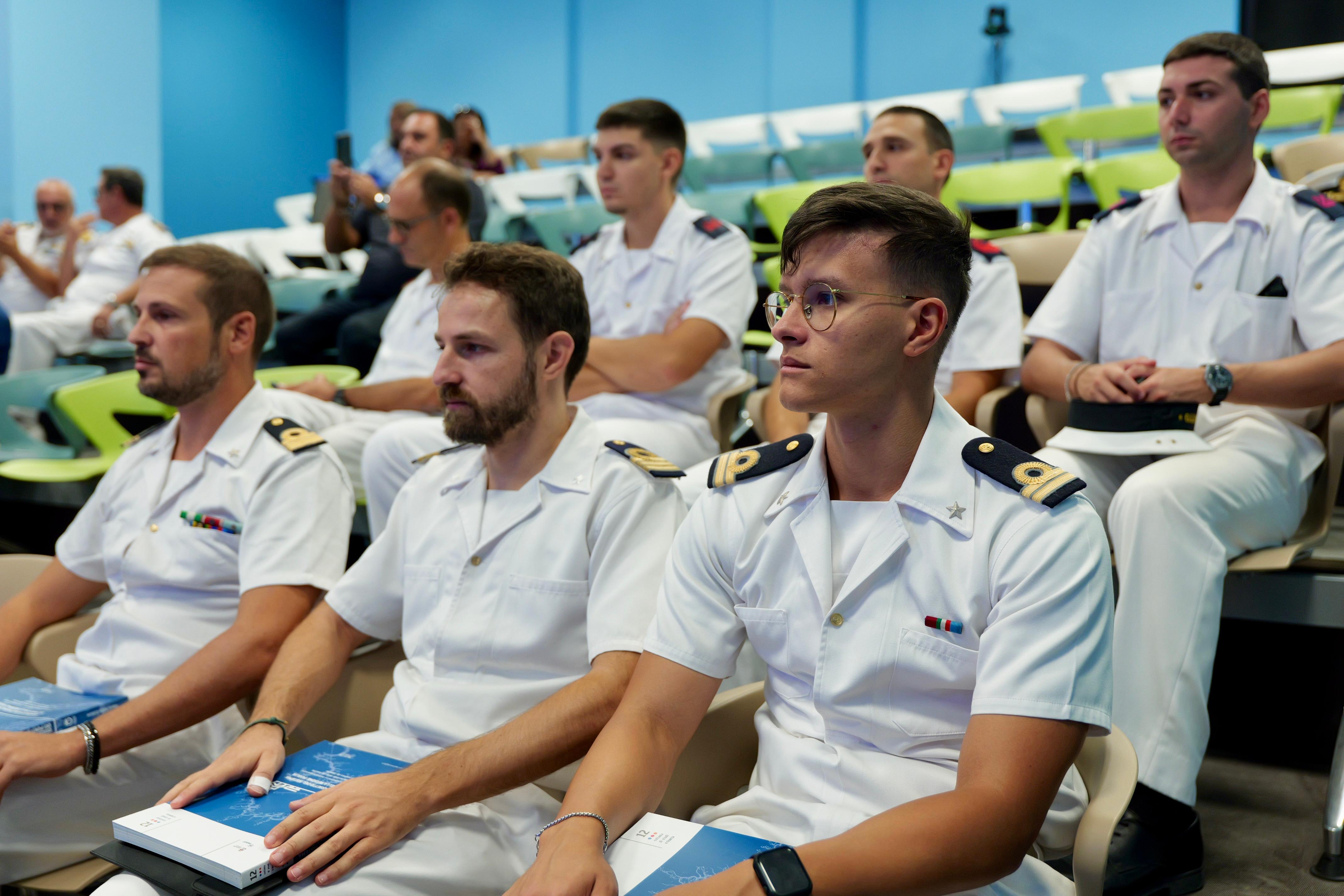 Galleria In Fiera del Levante presentazione del Quadro di assetto dei porti della Regione Puglia - Diapositiva 8 di 8