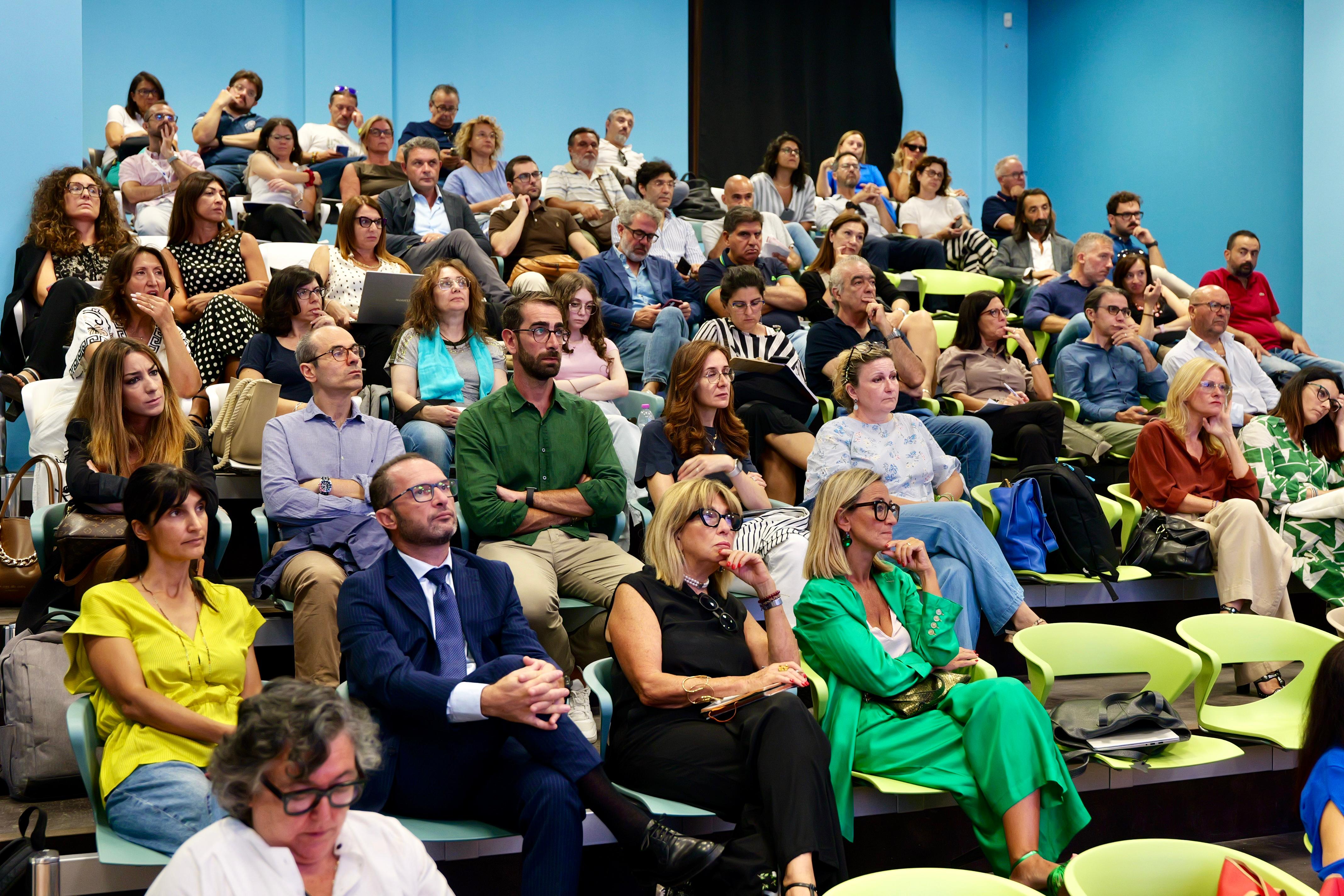 Galleria Rivoluzione in verde in Puglia, Triggiani: “La nostra strategia di sviluppo sostenibile per affrontare le grandi sfide globali” - Diapositiva 6 di 7