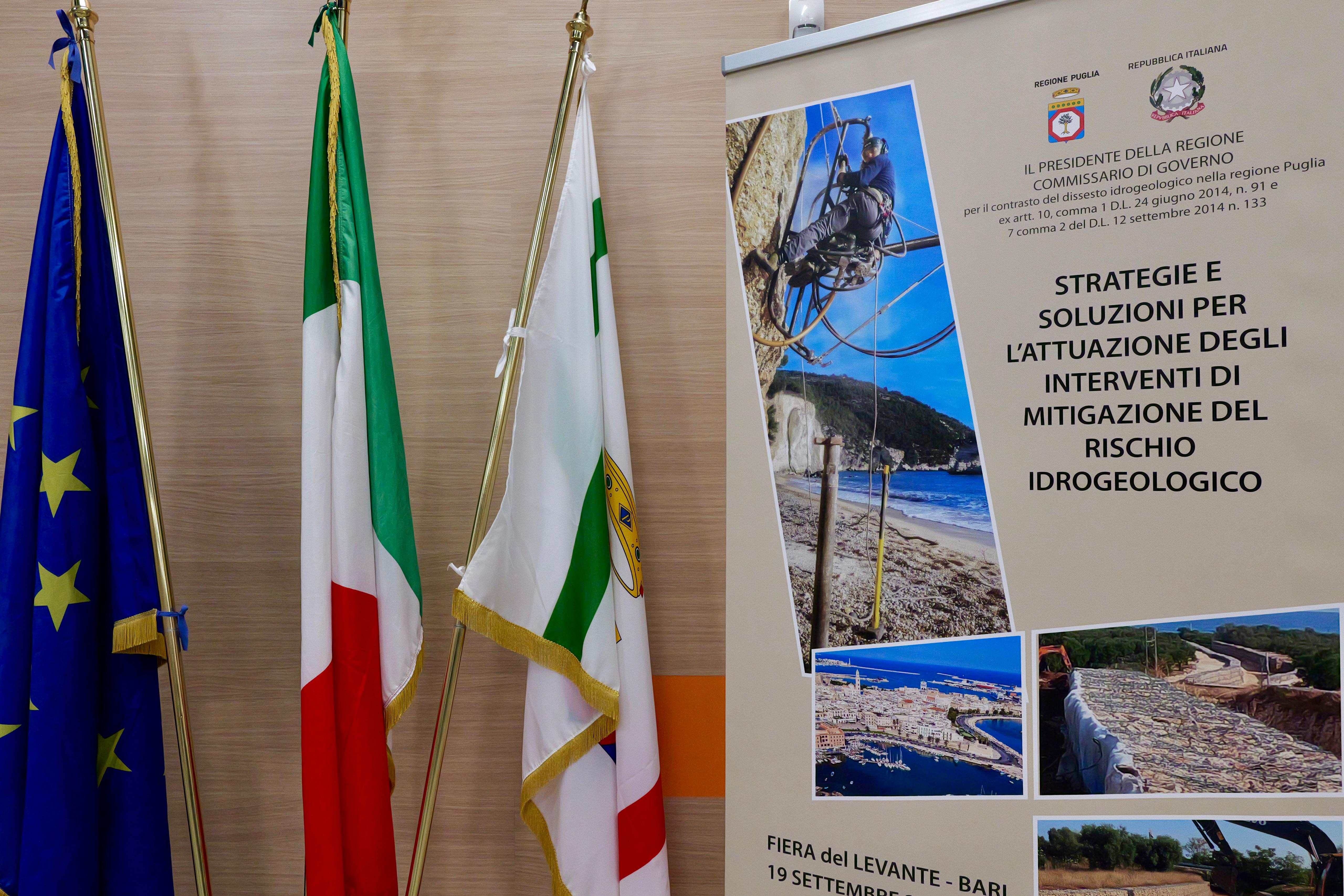 Galleria Strategie e soluzioni per l'attuazione degli interventi di mitigazione del rischio idrogeologico, confronto tra i soggetti attuatori dei Commissari di Governo e il MASE - Diapositiva 8 di 10