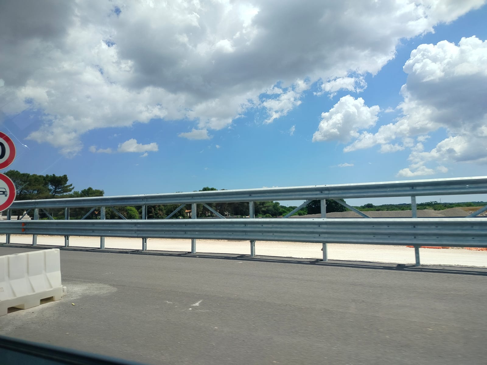 Galleria SS 172 “Orimini”: il cantiere è in buono stato di avanzamento, si prevede la riapertura della strada entro la fine dell’estate - Diapositiva 4 di 6