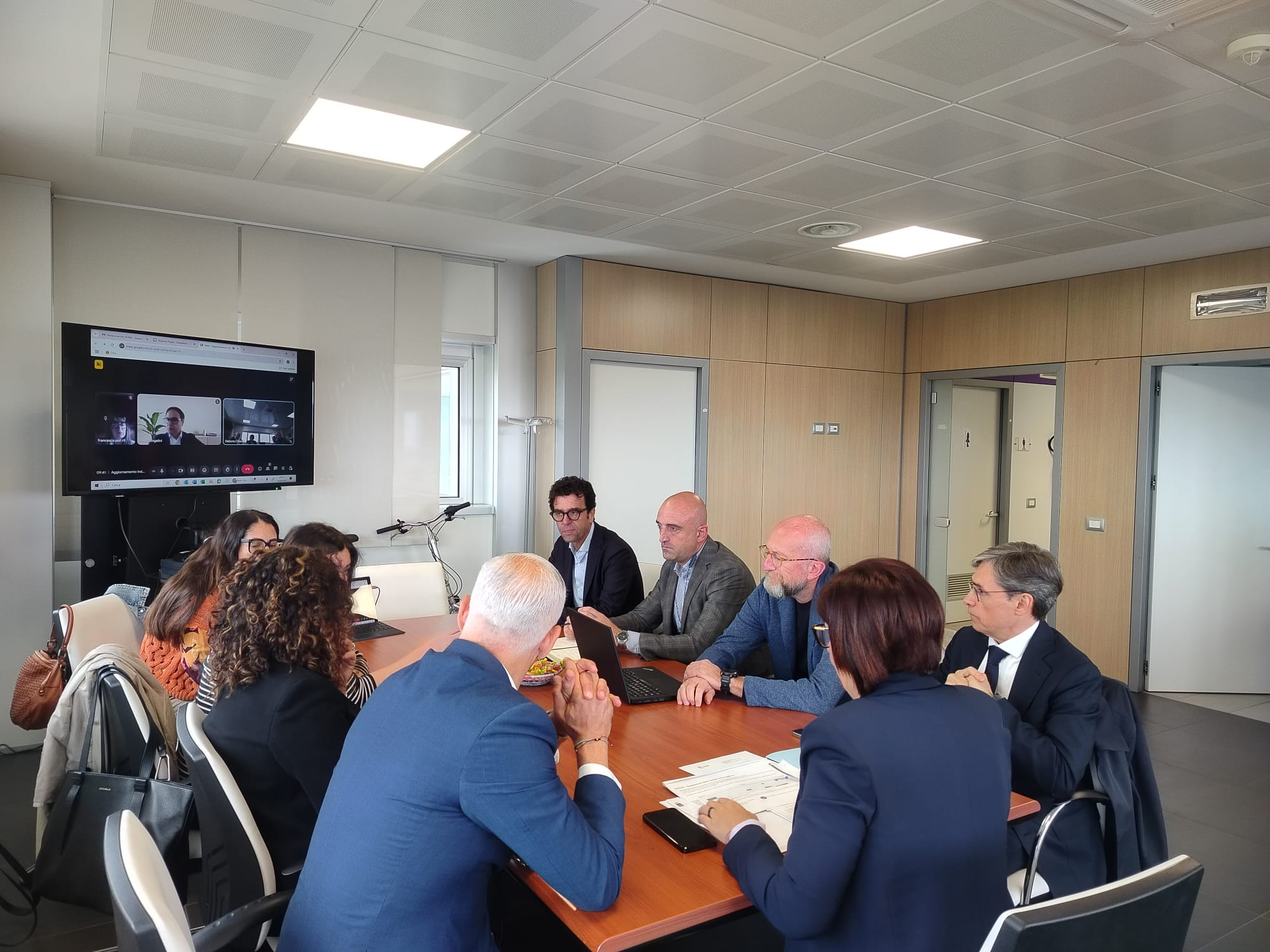 Galleria Trasporti, confronto questa mattina tra l’assessore Ciliento, RFI e Trenitalia sugli interventi e i disservizi che stanno interessando la rete ferroviaria - Diapositiva 1 di 2